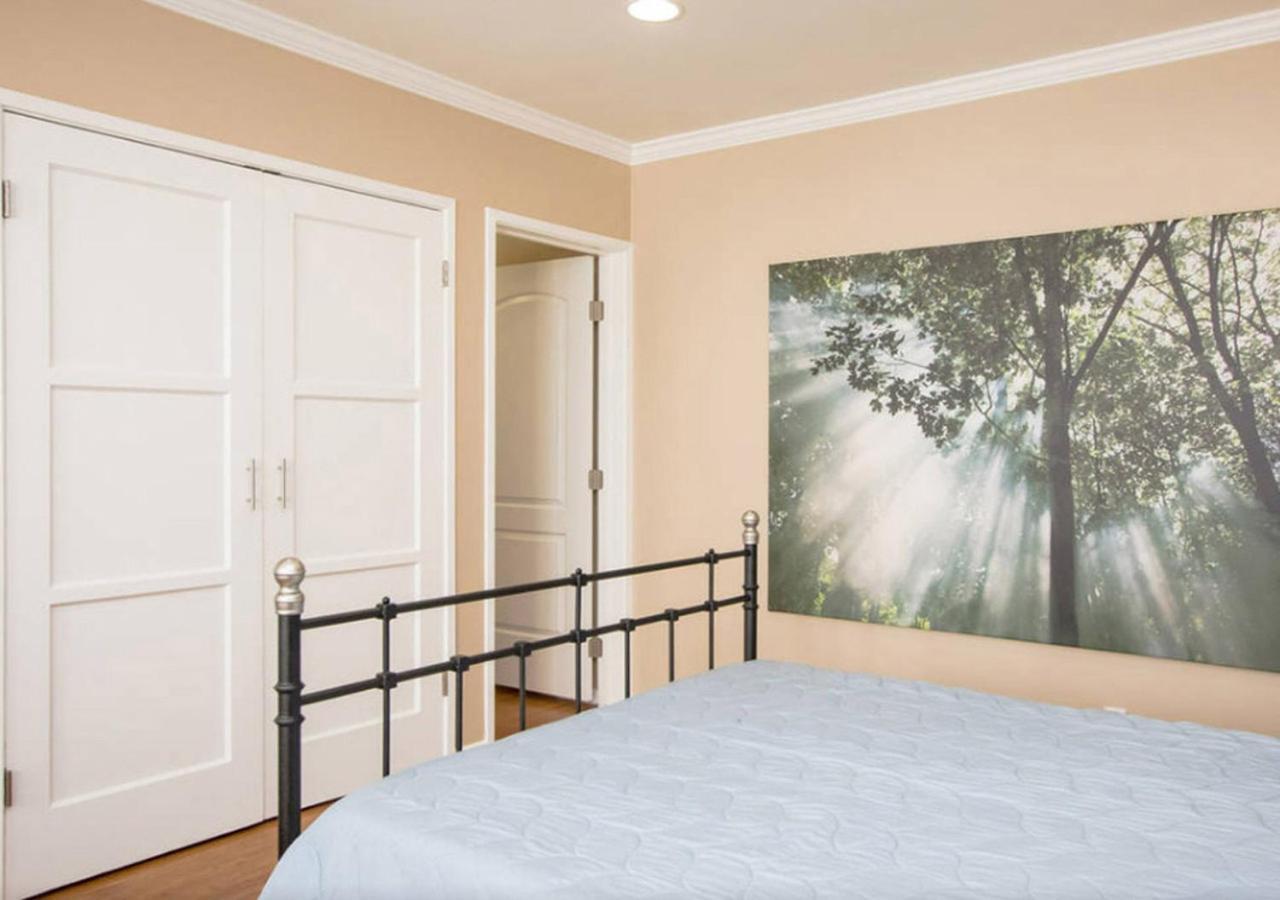 The Burbank Sanctuary - Be Pampered - Full Kitchen Apartamento Exterior foto